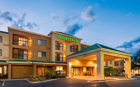 Courtyard By Marriott Lakeland